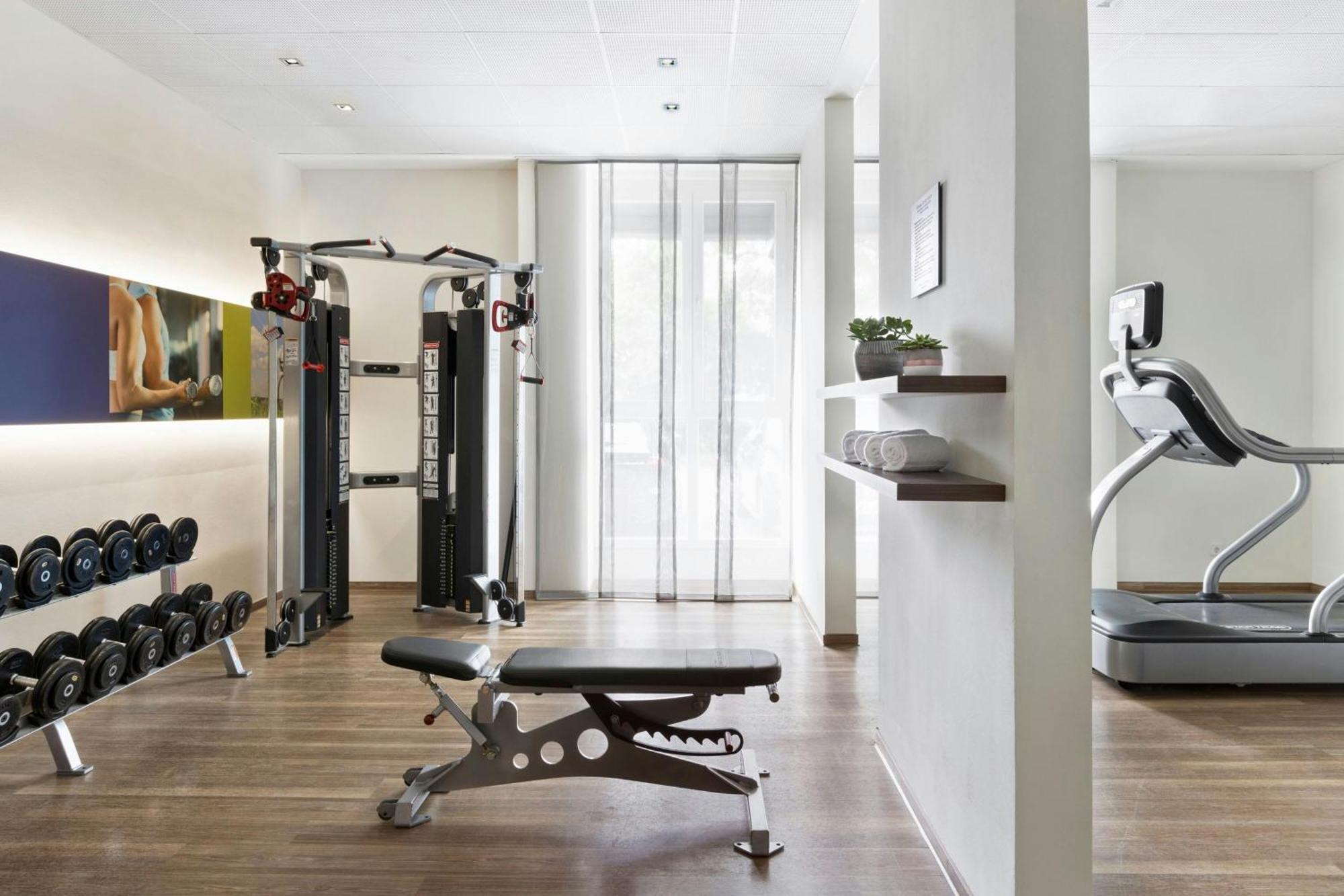 Courtyard By Marriott Wiesbaden-Nordenstadt Экстерьер фото